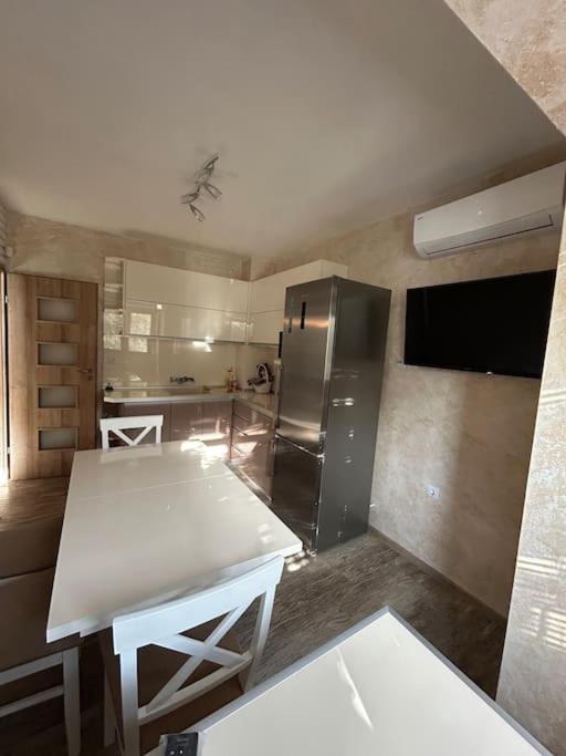 Apartament Luxurious Flat Pleven Center Zewnętrze zdjęcie