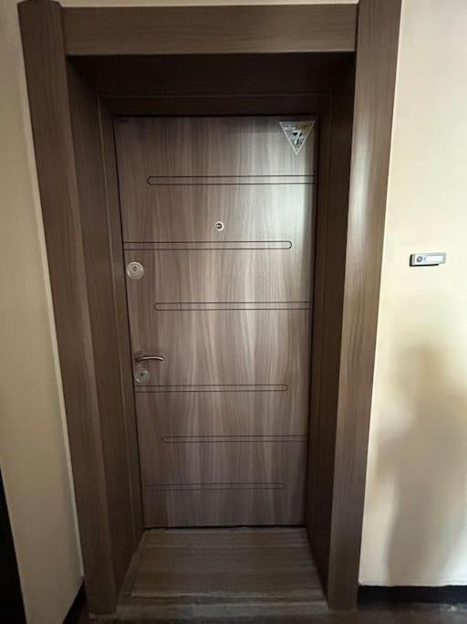 Apartament Luxurious Flat Pleven Center Zewnętrze zdjęcie